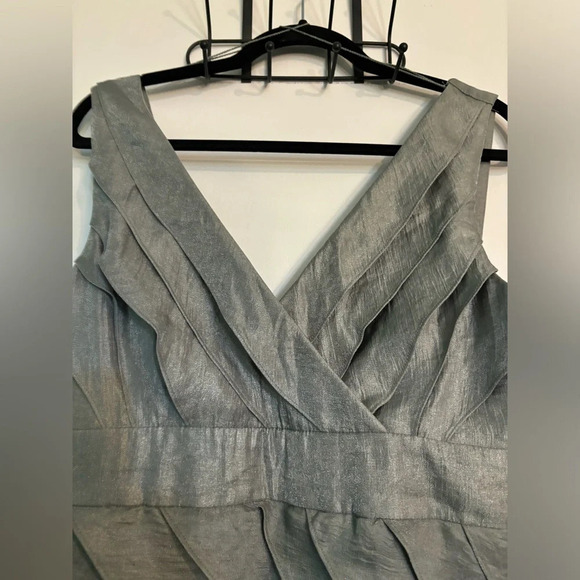 London Times Womens‎ Silver Layered Organza Tank Knee Length Size 12 Dress - Picture 3 of 8